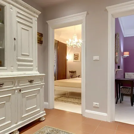 Apartment Florence Apartments Home Feeling *