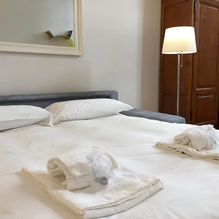 Florence Apartments Home Feeling *