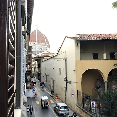 Florence Apartments Home Feeling